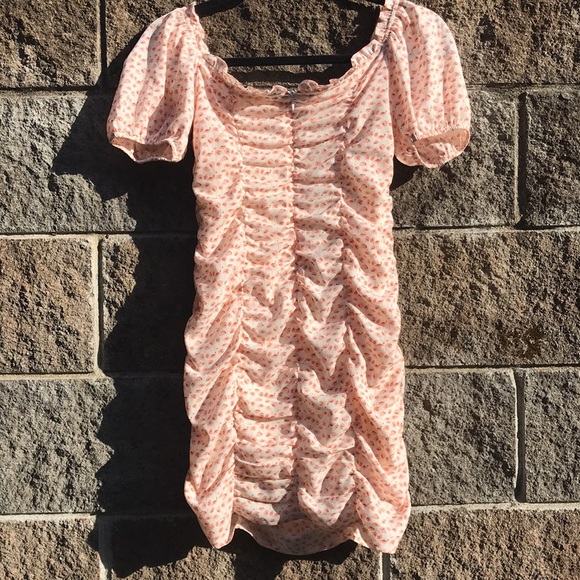 ASTR The Label SOLD OUT ruched VALENTINE’S DAY dress - Picture 6 of 14